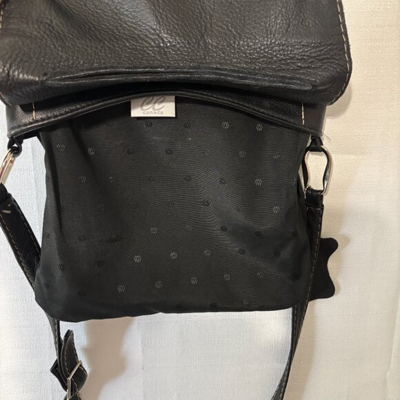 Concepts Canada Medium Black Pebble Leather Flap Cover Cross-Body / Shoulder Bag - Picture 10 of 16